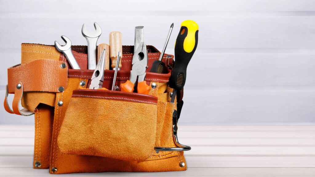 Toolbelt representing Worthington Realty and Home Construction